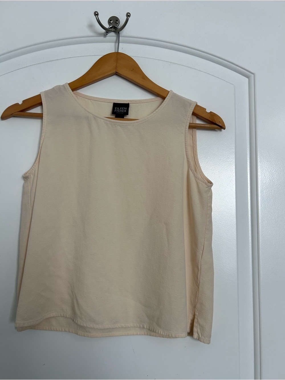 Eileen Fischer 100% Silk Cream Sleeveless Tank Top Size XS chic 90s minimalist - Picture 4 of 13